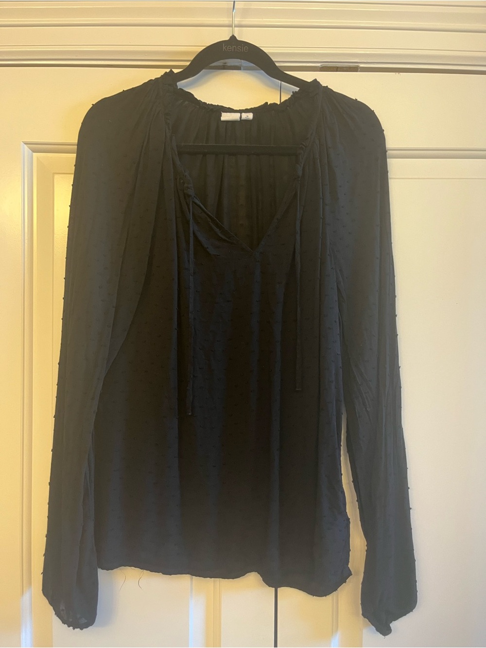 GAP Swiss Dot Blouse • Black • Size Medium Tall